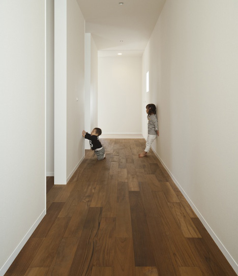 House in Saitozaki by Case-Real