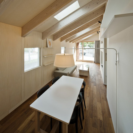 House in Saitozaki by Case-Real