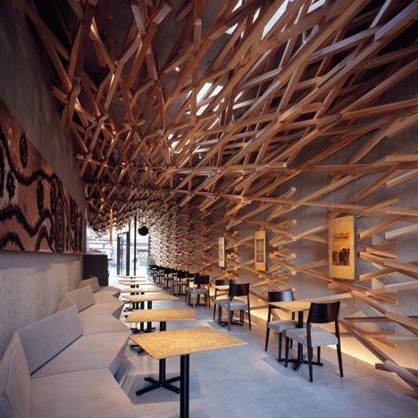 Starbucks Coffee at Dazaifu Dazaifu Tenman-gū by Kengo Kuma and Associates