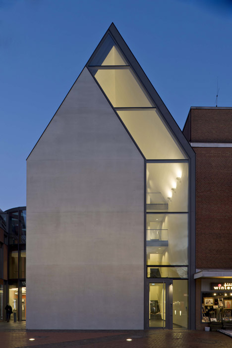 Volksbank Gifhorn by Stephan Braunfels Architekten Volksbank Gifhorn by Stephan Braunfels Architekten