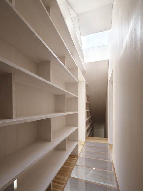 Cloudy House by Takao Shiotsuka