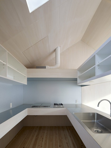Cloudy House by Takao Shiotsuka