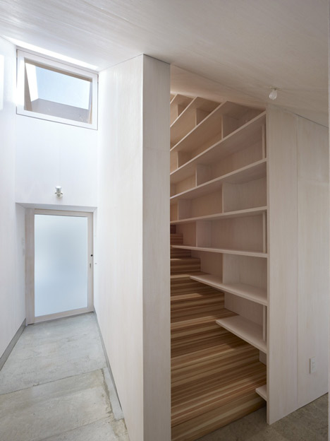 Cloudy House by Takao Shiotsuka
