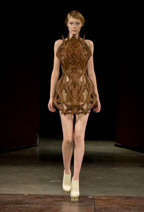 Fang by Iris van Herpen and United Nude Fang by Iris van Herpen and United Nude