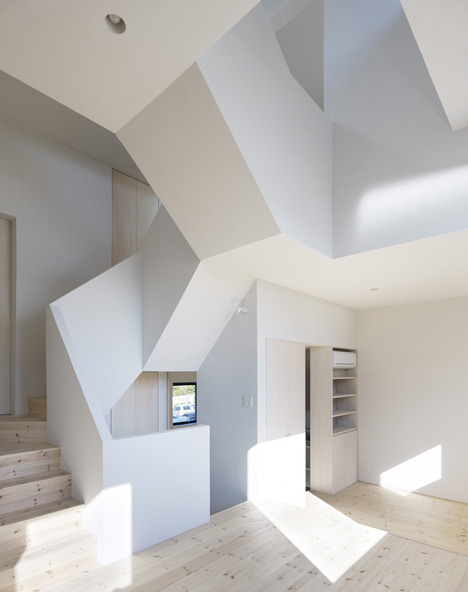 House in Aoto by High Land Design House in Aoto by High Land Design