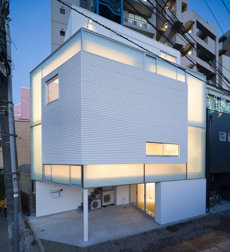 House in Nakameguro by Yoritaka Hayashi Architects