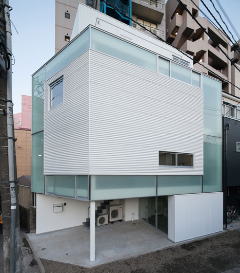 House in Nakameguro by Yoritaka Hayashi Architects