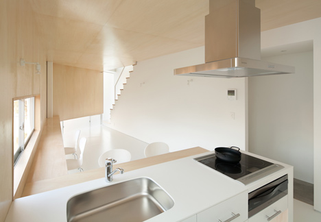 House in Nakameguro by Yoritaka Hayashi Architects