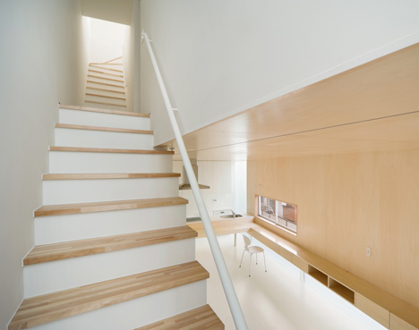 House in Nakameguro by Yoritaka Hayashi Architects