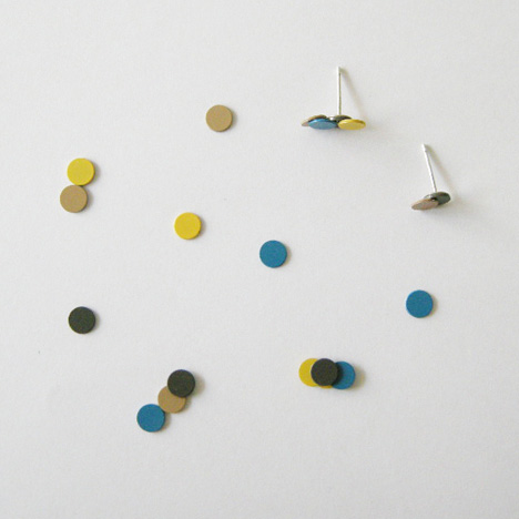 Magnetic jewellery by Akiko Oue Magnetic jewellery by Akiko Oue