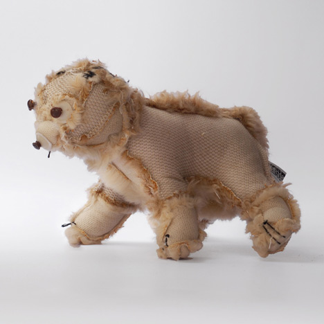 Outsiders plush toys by Atelier Volvox Outsiders plush toys by Atelier Volvox