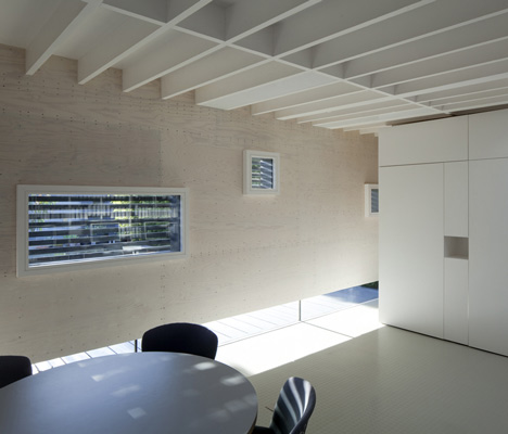 Suburban Studio by Ashton Porter Architects Suburban Studio by Ashton Porter Architects