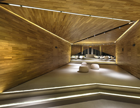 Vanke Triple V Gallery by Ministry of Design