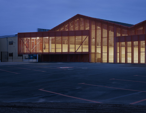Zap' Ados by Bang Architectes
