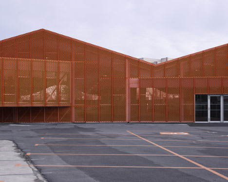 Zap' Ados by Bang Architectes