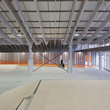 Zap' Ados by Bang Architectes