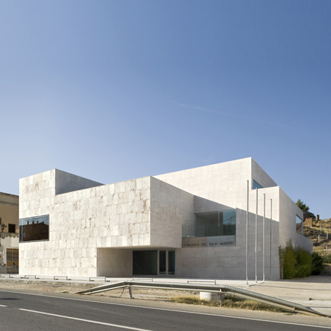 Bajo Martin County Seat by Magen Arquitectos