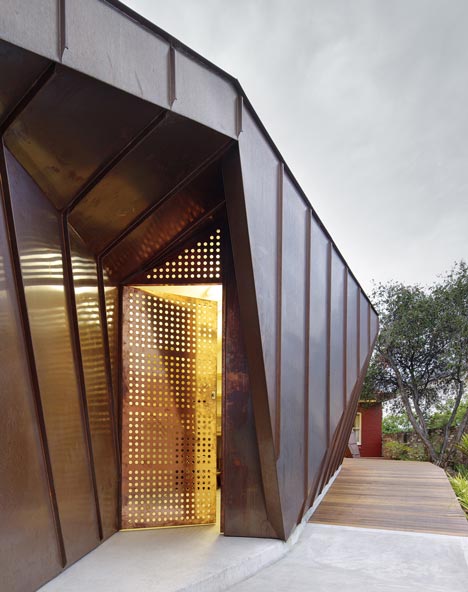 Balmain-Archive-by-Innovarchi Balmain-Archive-by-Innovarchi