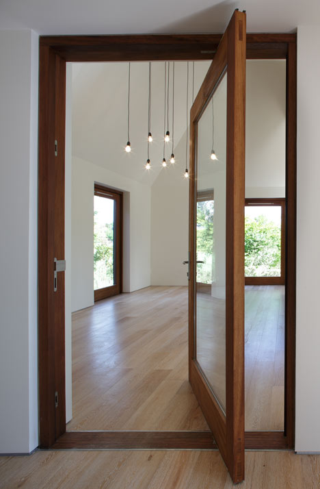 C-House by Dot Architecture C-House by Dot Architecture