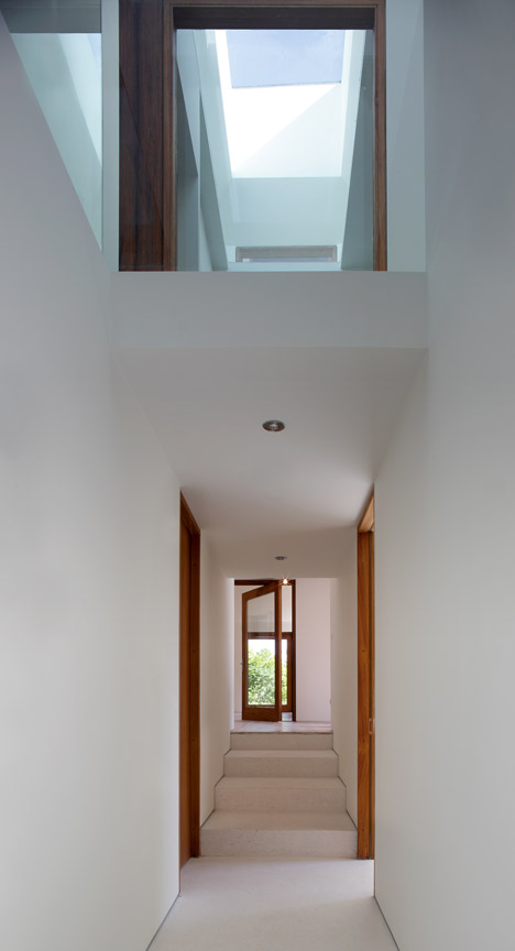 C-House by Dot Architecture C-House by Dot Architecture