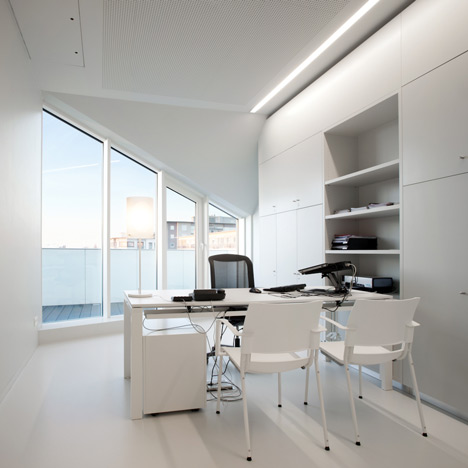 City Hall Harelbeke by Dehullu & Partners