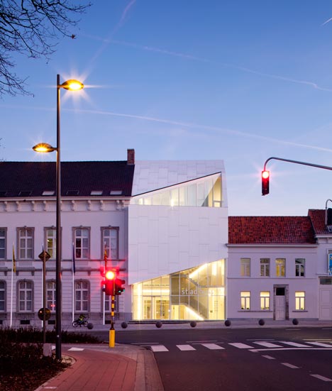 City Hall Harelbeke by Dehullu & Partners