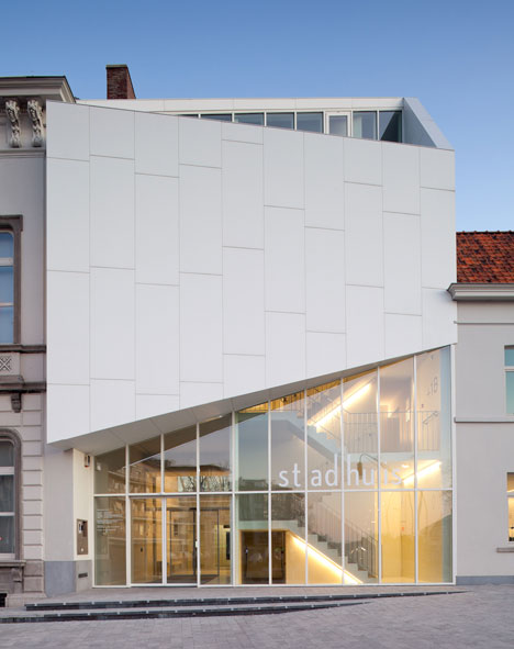 City Hall Harelbeke by Dehullu & Partners