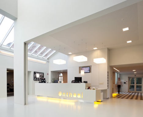 City Hall Harelbeke by Dehullu & Partners