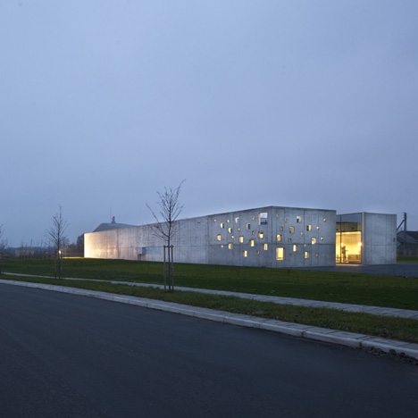 Crematorium in Kėdainiai by Architektu Biuras Crematorium in Kėdainiai by Architektu Biuras