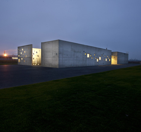 Crematorium in Kėdainiai by Architektu Biuras Crematorium in Kėdainiai by Architektu Biuras