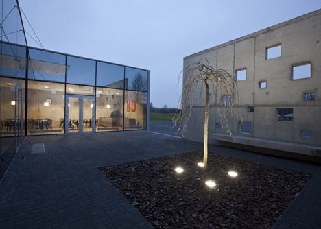 Crematorium in Kėdainiai by Architektu Biuras Crematorium in Kėdainiai by Architektu Biuras