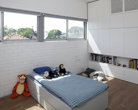 House N by Sharon Neuman and Oded Stern-Meiraz House N by Sharon Neuman and Oded Stern-Meiraz