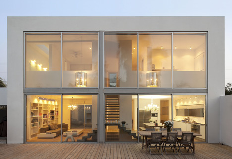 House N by Sharon Neuman and Oded Stern-Meiraz House N by Sharon Neuman and Oded Stern-Meiraz