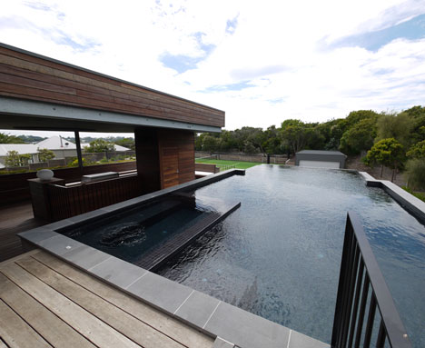 Linear House by Architects EAT Linear House by Architects EAT