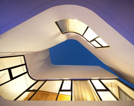 Mop House by AGi Architects Mop House by AGi Architects