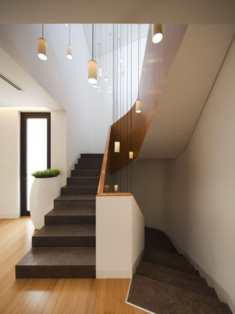 Mop House by AGi Architects Mop House by AGi Architects