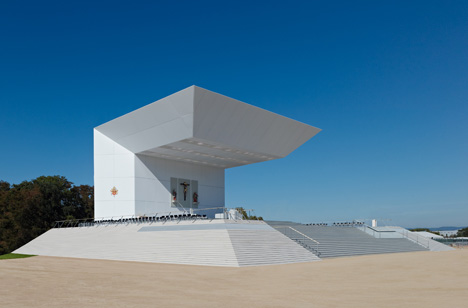 Papstbühne Freiburg by Werner Sobek