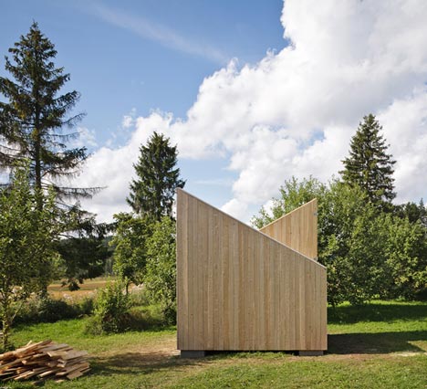 Playhouse by Bach Arquitectes Playhouse by Bach Arquitectes