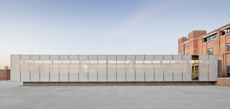 Roses IES Cap Norfeu extension by Javier de las Heras Solé and Bosch Tarrús
