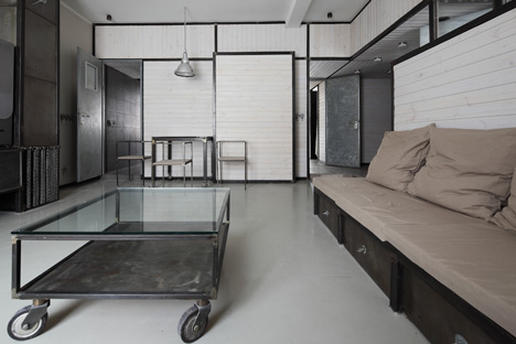 Wood Warm Wight Apartment by Peter Kostelov Wood Warm Wight Apartment by Peter Kostelov