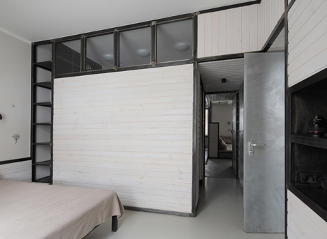 Wood Warm Wight Apartment by Peter Kostelov Wood Warm Wight Apartment by Peter Kostelov