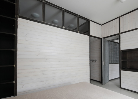 Wood Warm Wight Apartment by Peter Kostelov Wood Warm Wight Apartment by Peter Kostelov