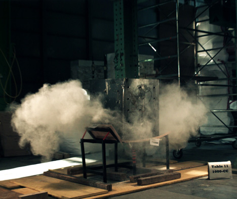 Earthquake Proof Table by Arthur Brutter and Ido Bruno