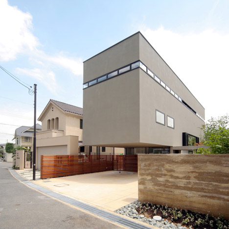 House in Senri by Shogo Iwata House in Senri by Shogo Iwata