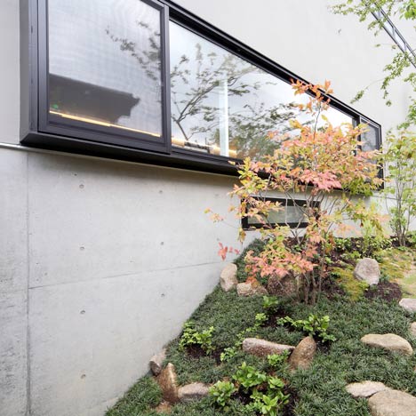 House in Senri by Shogo Iwata House in Senri by Shogo Iwata