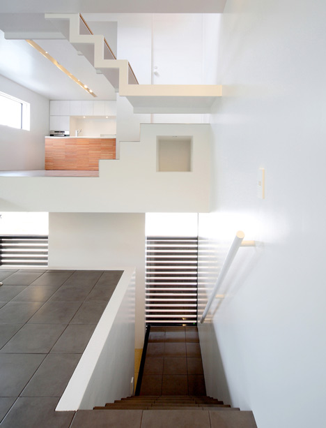 House in Senri by Shogo Iwata House in Senri by Shogo Iwata
