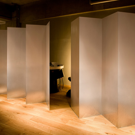 Troove Beauty Salon by Hiroyuki Miyake