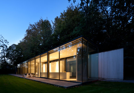 Villa Roces by Govaert & Vanhoutte Villa Roces by Govaert & Vanhoutte