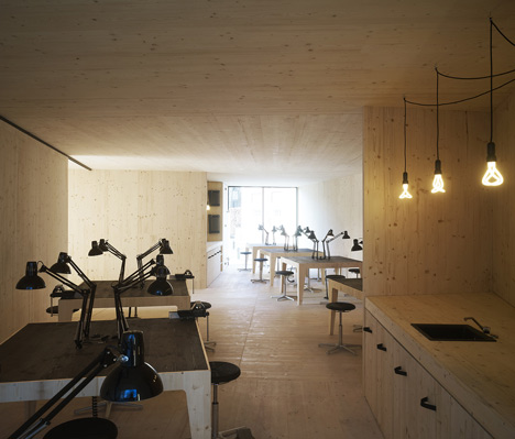 Golden Workshop by modulorbeat