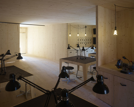 Golden Workshop by modulorbeat